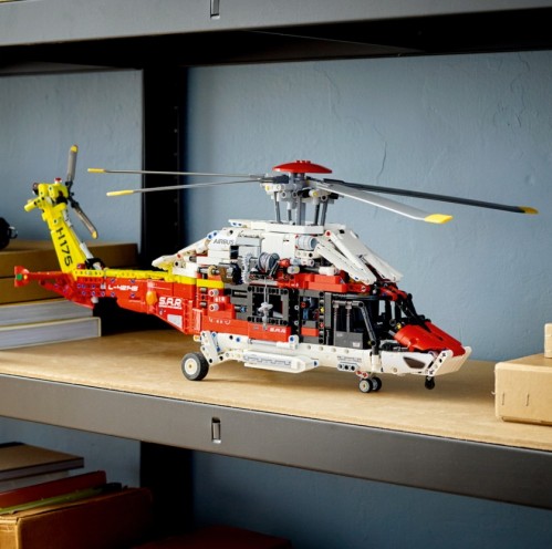 Lego Airbus H175 Rescue Helicopter 42145