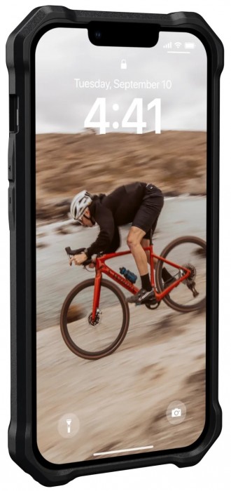 UAG Essential Armor with Magsafe for iPhone 14