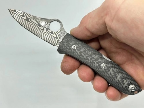 Spyderco Spyopera Carbon Damascus