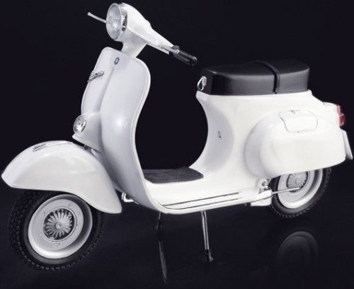 ITALERI Vespa 125 Primavera (1:9)