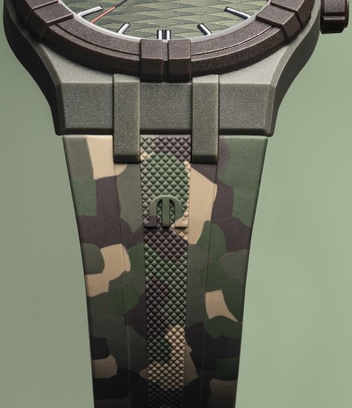 Maurice Lacroix Aikon #tide Camo AI2008-D33DZ-000-0