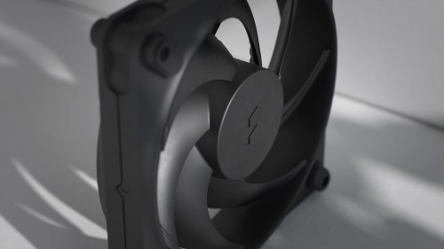 Fractal Design Momentum 12 Black