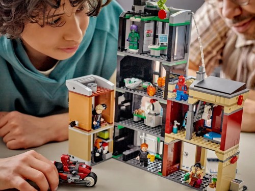 Lego Spider-Man vs Oscorp 76324