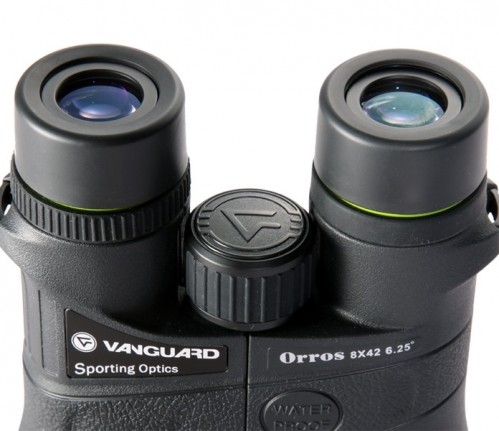 Vanguard Orros 8x42 WP