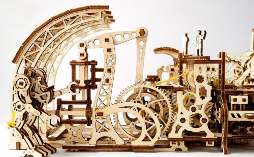 UGears Robot Factory 70039