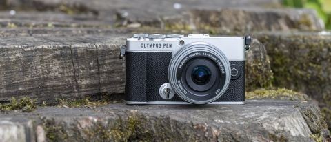 Olympus E-P7