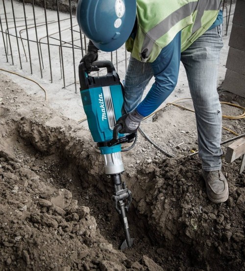 Makita HM1502