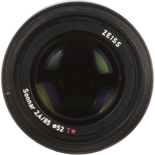 Carl Zeiss 85mm f/2.4 Loxia