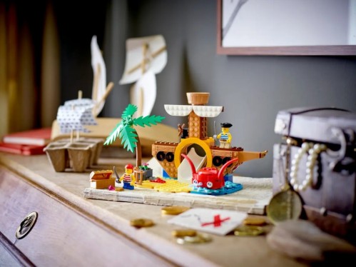 Lego Pirate Ship Playground 40589