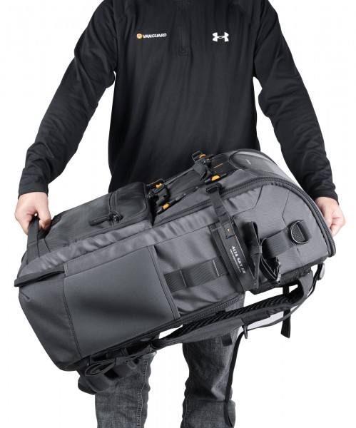 Vanguard Alta Sky 68