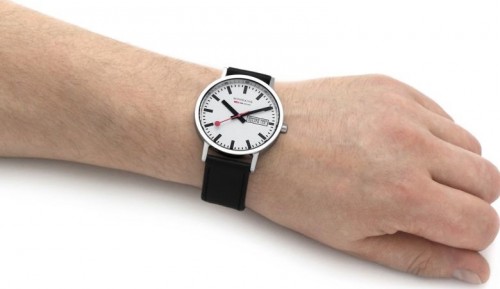 Mondaine Evo2 MSE.40610.LB