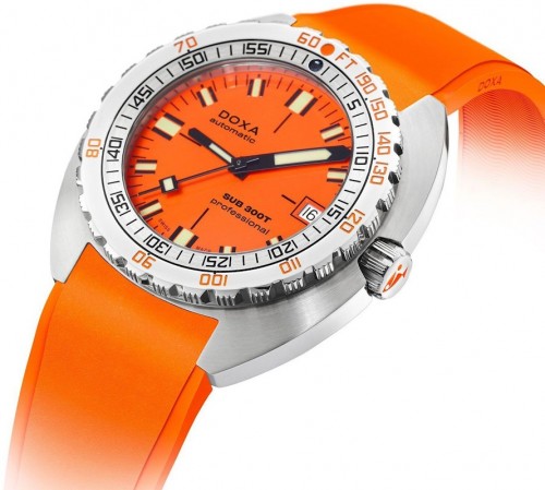 DOXA SUB 300T Professional 840.10.351.21