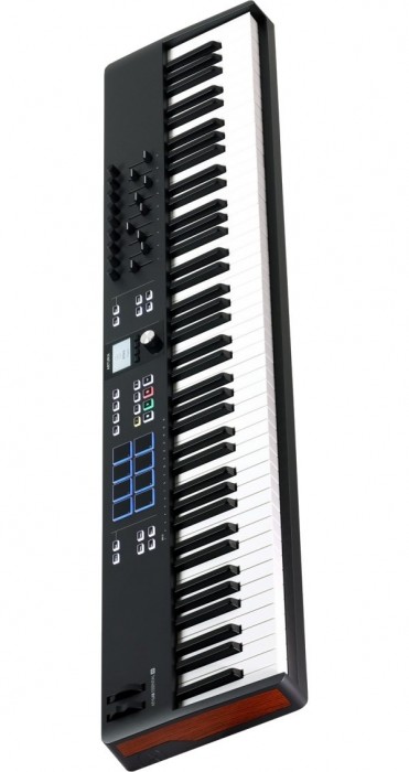 Arturia KeyLab Essential 88 MkIII