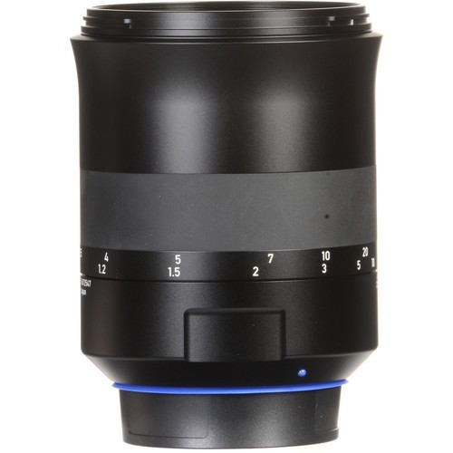 Carl Zeiss 135mm f/2.0 Milvus