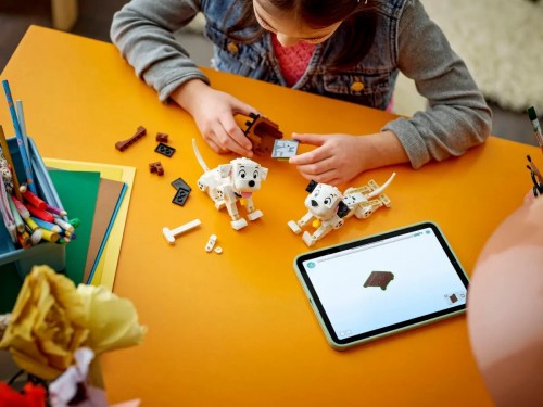 Lego Lucky and Penny 101 Dalmatians Puppies 43271