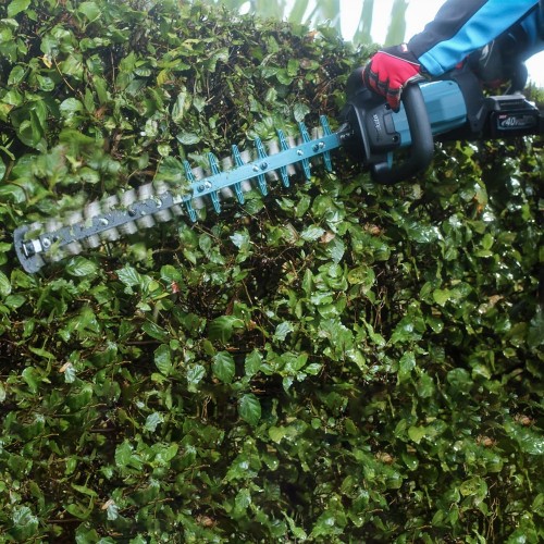 Makita UH004GZ