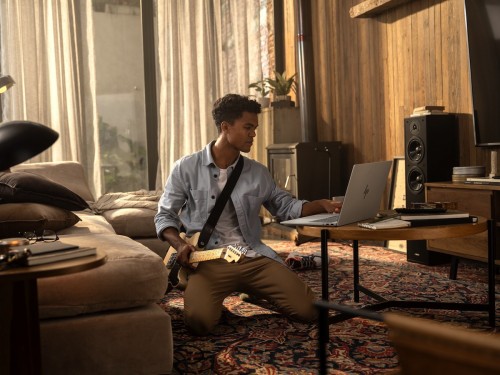 HP OmniBook 7 17-dc0000