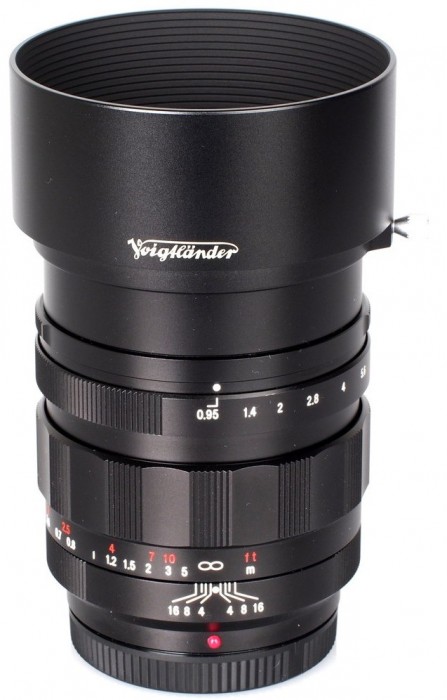 Voigtlaender 42.5mm f/0.95 Nokton