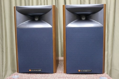 JBL 4306