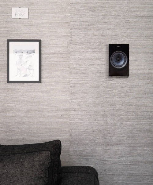 KEF R8a