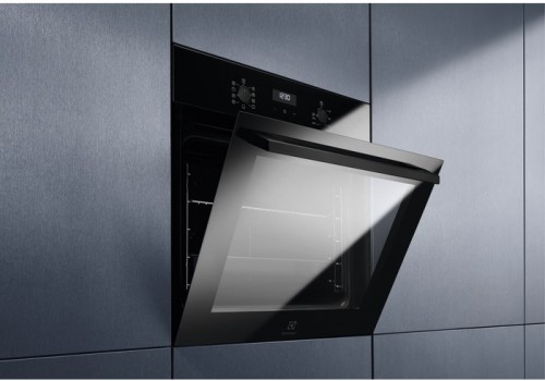 Electrolux EOF 5C50Z черный