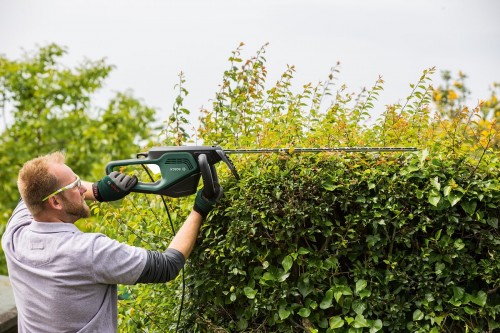 Bosch Advanced HedgeCut 70