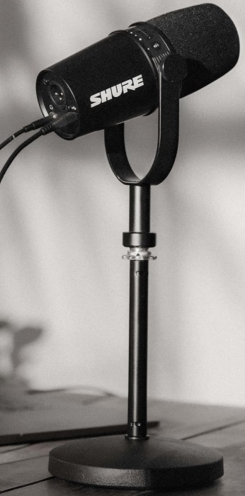 Shure MV7
