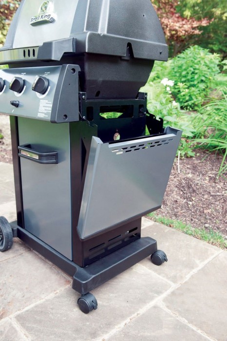 Broil King Monarch 320