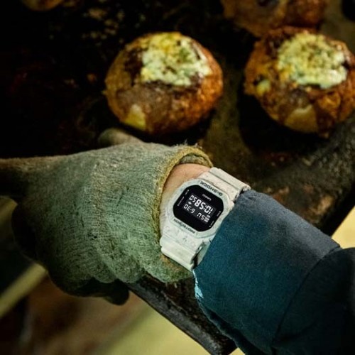 Casio G-Shock DW-5600WM-5