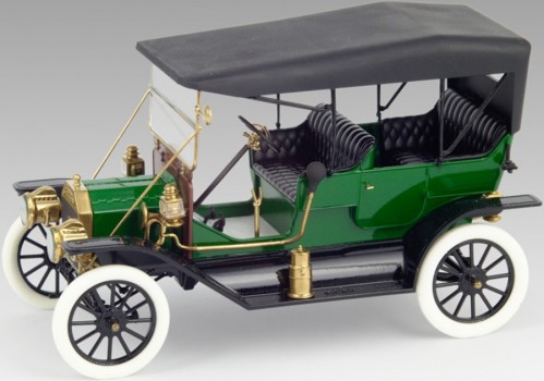 ICM Model T 1911 Touring (1:24)