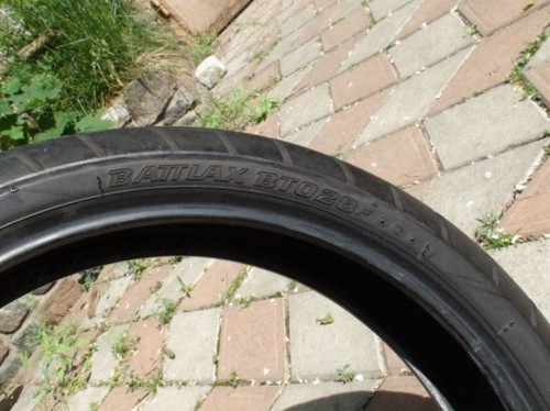 Bridgestone Battlax BT-028