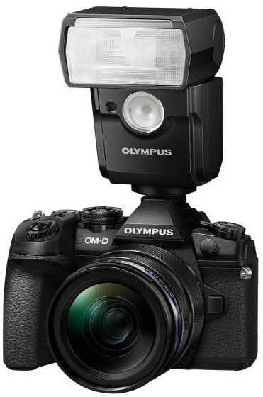 Olympus FL-700WR