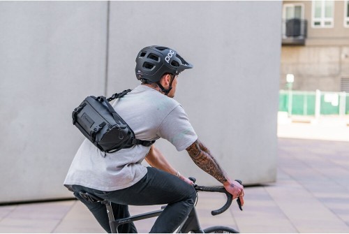 WANDRD Roam Sling 6