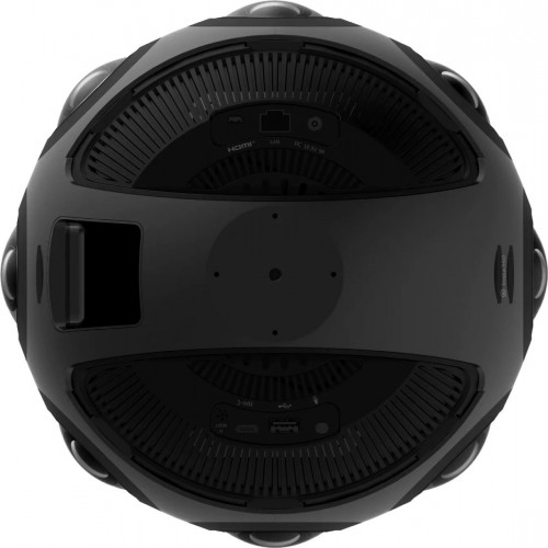 Insta360 Titan