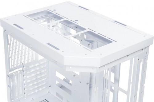 QUBE F-TANK White