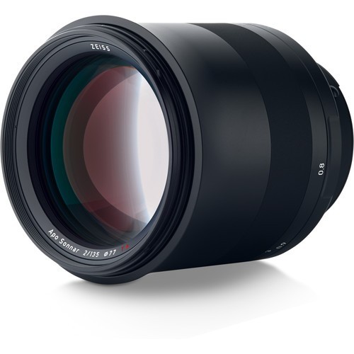 Carl Zeiss 135mm f/2.0 Milvus