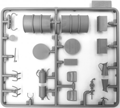 ICM German Luftwaffe Ground Personnel (1939-1945) (1:32)