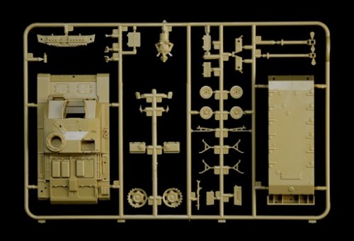 ITALERI Stug III - Sturmhaubitze 105 (1:56)