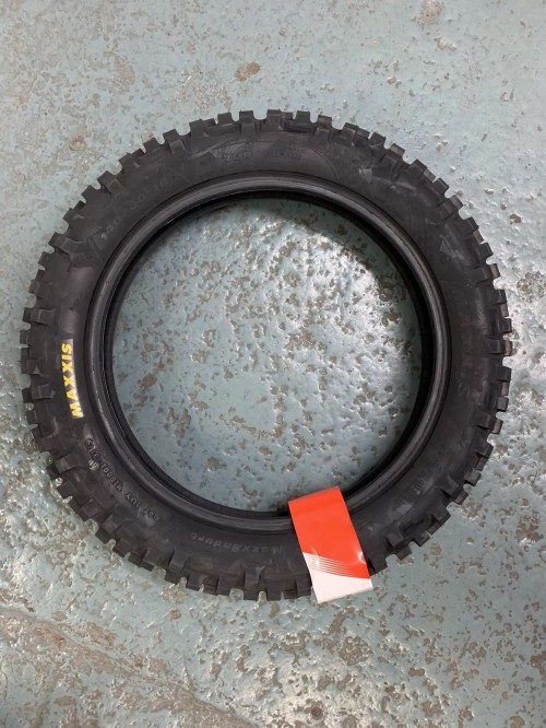 Maxxis M7324