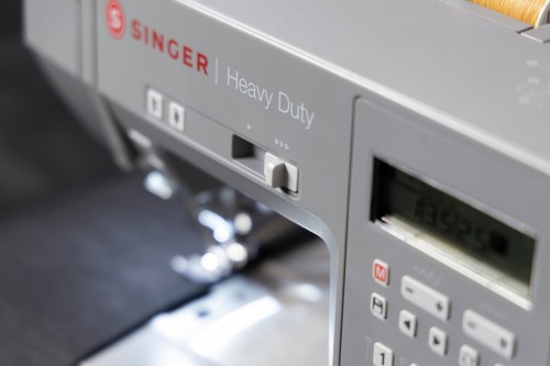 Singer Heavy Duty HD6705C