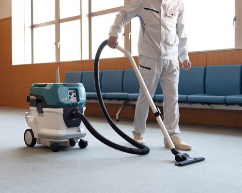 Makita VC006GM