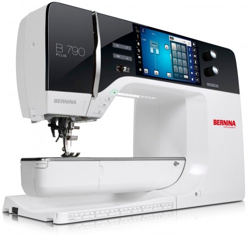 BERNINA B790 Plus