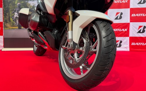 Bridgestone Battlax Sport Touring T33