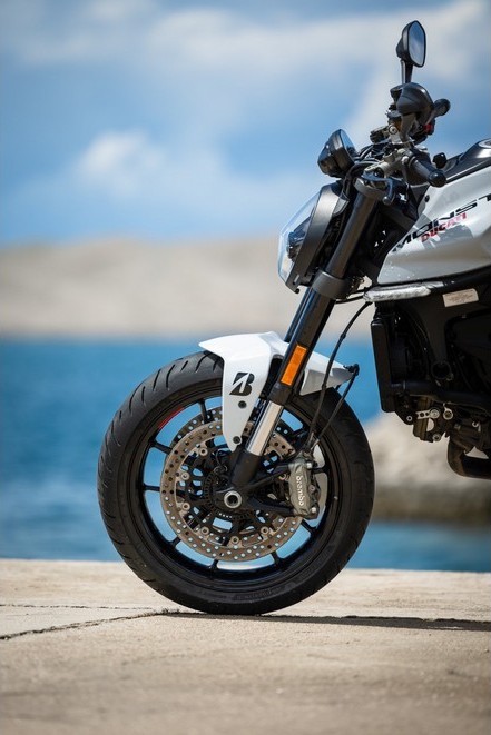 Bridgestone Battlax Sport Touring T33