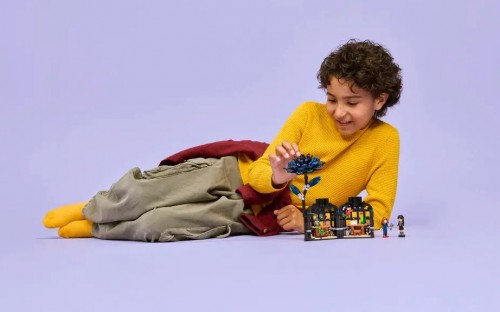 Lego Black Dahlia Flower 76784