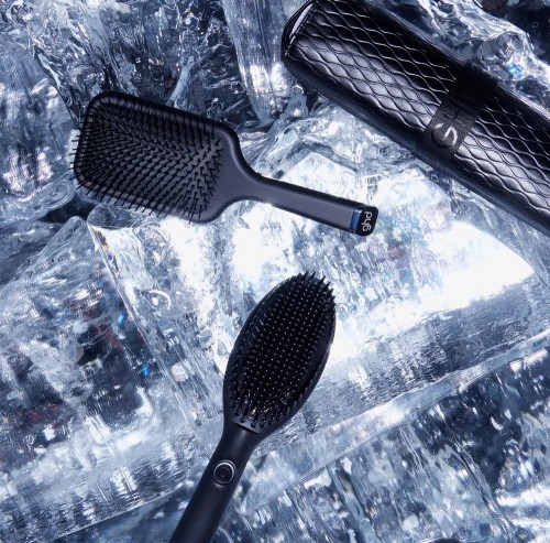 GHD Glide Smoothing Hot Brush Gift Set
