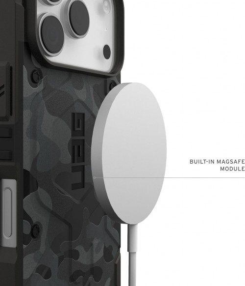 UAG Pathfinder SE Camo with Magsafe for iPhone 17 Pro