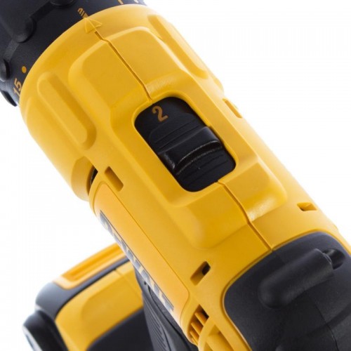 DeWALT DCD771S2