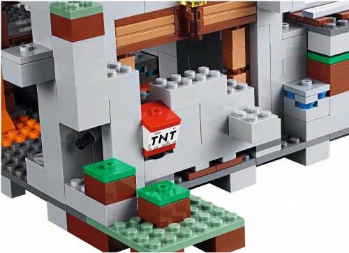 Lego The Mountain Cave 21137