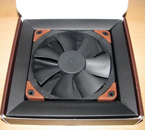 Noctua NF-F12 industrialPPC-2000